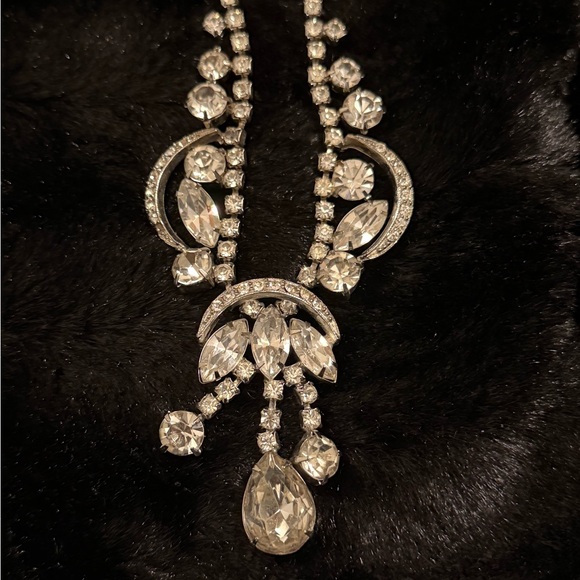 Art Deco Rhinestone Necklace & Jomaz Rhinestone Clip Earrings - Picture 2 of 9